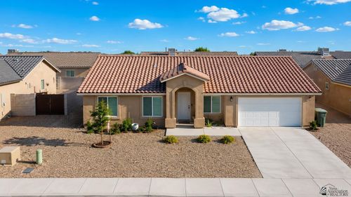 7631 E 43rd St, Yuma, AZ, 85365-4897 | Card Image
