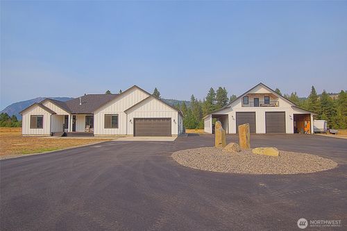 571 Richards Rd, Cle Elum, WA, 98922-2008 | Card Image