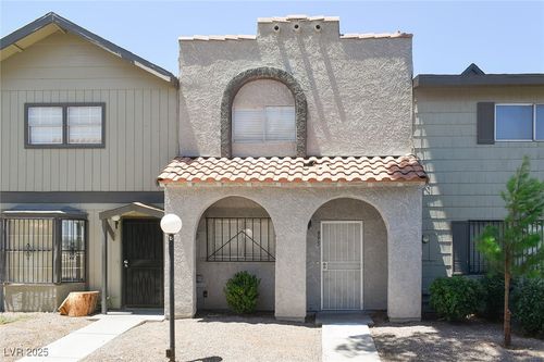 895 Flagstone Way, Las Vegas, NV, 89110-2362 | Card Image