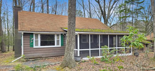 117 Susan Ln, Shohola, PA, 18458-4445 | Card Image