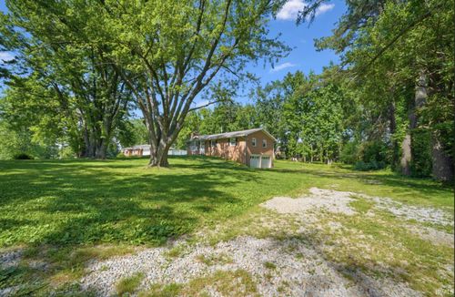 3300 Maple Ln, Newburgh, IN, 47630-9505 | Card Image