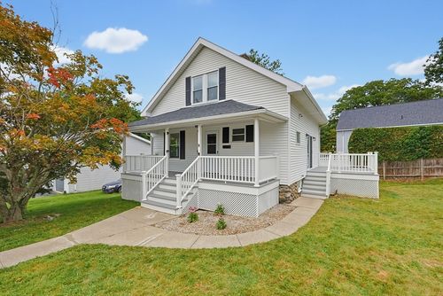 30 Barrett Ave, Worcester, MA, 01605-1105 | Card Image