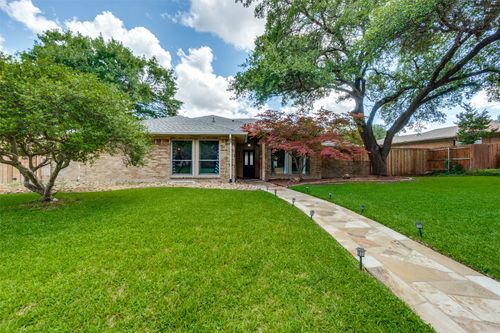 6018 Blue Bay Dr, Dallas, TX, 75248-2818 | Card Image