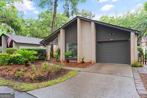 107 Linkside Dr, Saint Simons Is, GA, 31522-1157 | Card Image