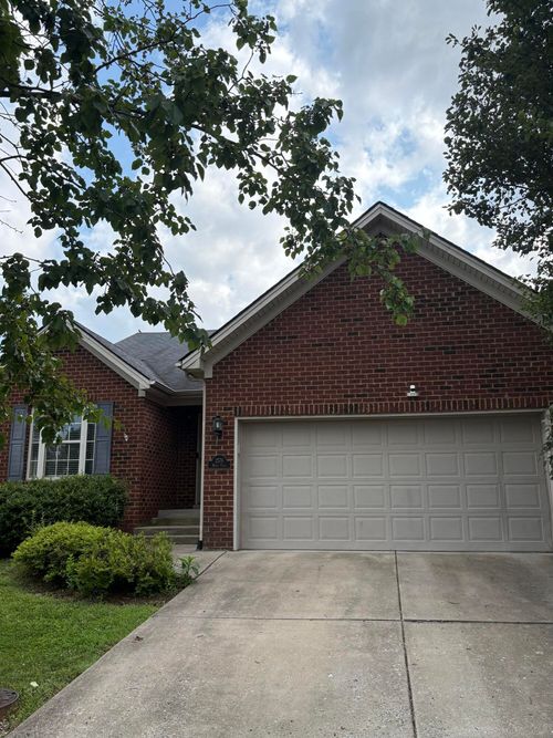 2576 Moray Pl, Lexington, KY, 40511-9130 | Card Image