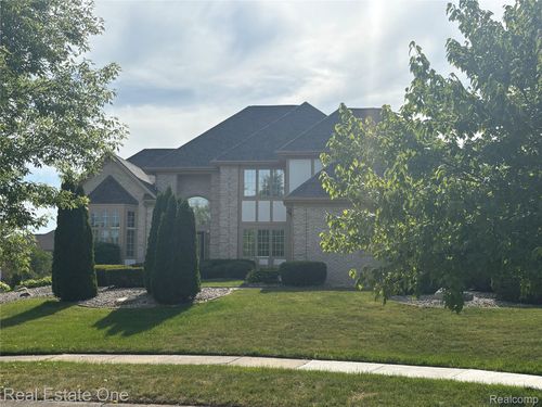 13738 Embers Ct, Plymouth, MI, 48170-5250 | Card Image