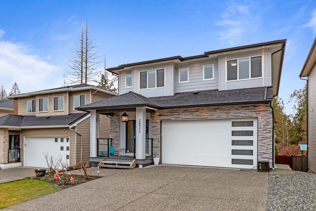 24977 109 Avenue, House other with 5 bedrooms, 5 bathrooms and 4 parking in Maple Ridge BC | Image 2