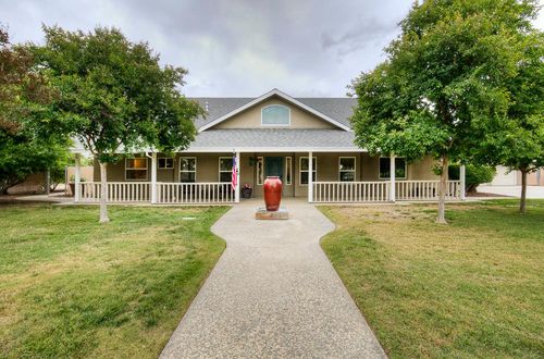 17465 Monreal Road, Madera, CA, 93636 | Card Image