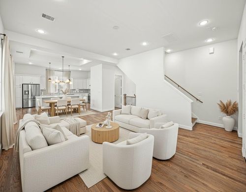 719 Leverkuhn St, Houston, TX, 77007-5745 | Card Image