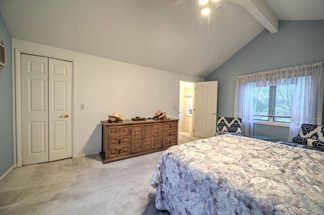 MASTER BEDROOM | Image 30