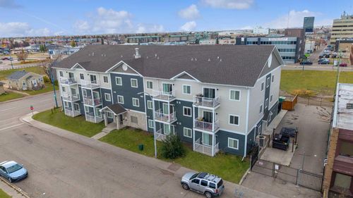 208-10004 97a St, Grande Prairie, AB, T8V2C1 | Card Image