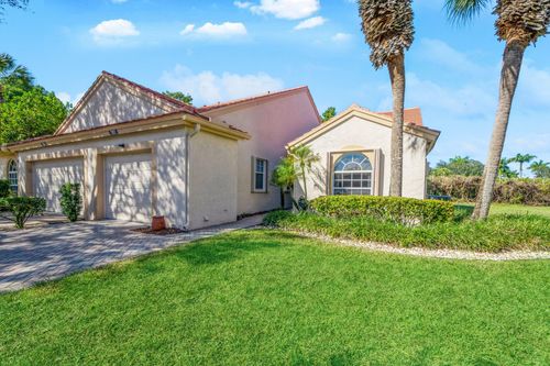 7927 Coral Pointe Dr, Delray Beach, FL, 33446-3370 | Card Image