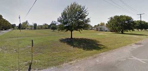 421 Kelly Ln, Kemp, TX, 75143-8424 | Card Image