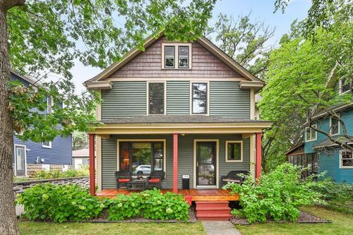 699 Delaware Ave, Saint Paul, MN, 55107-2533 | Card Image