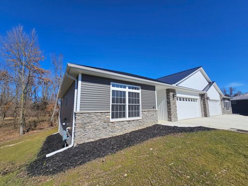 233 Auseon Ct, Hillsdale, MI, 49242-1771 | Card Image