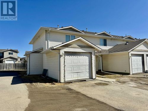 105-8328 92 Ave, Fort St. John, BC, V1J6X2 | Card Image