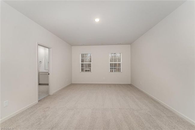 5906 Crossview Dr, House other with 3 bedrooms, 3 bathrooms and null parking in Kernersville NC | Image 11