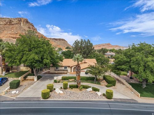 2865 S Bloomington Dr E, St. George, UT, 84790-7853 | Card Image