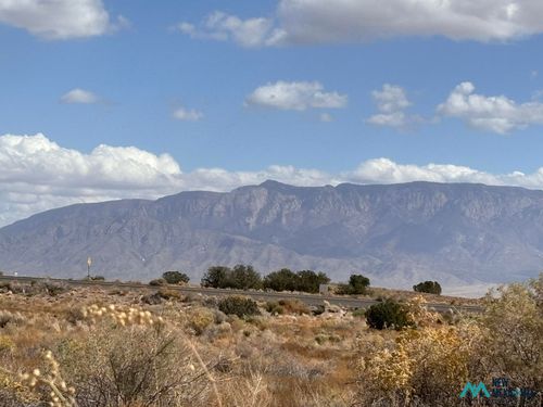 19-19 Volcano Cliffs Bk 12 Unit 16, Albuquerque, NM, 87120 | Card Image