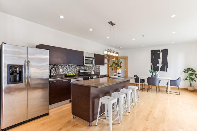 10-web-or-mls-W Lake St 305-S0709-010.jpg | Image 5