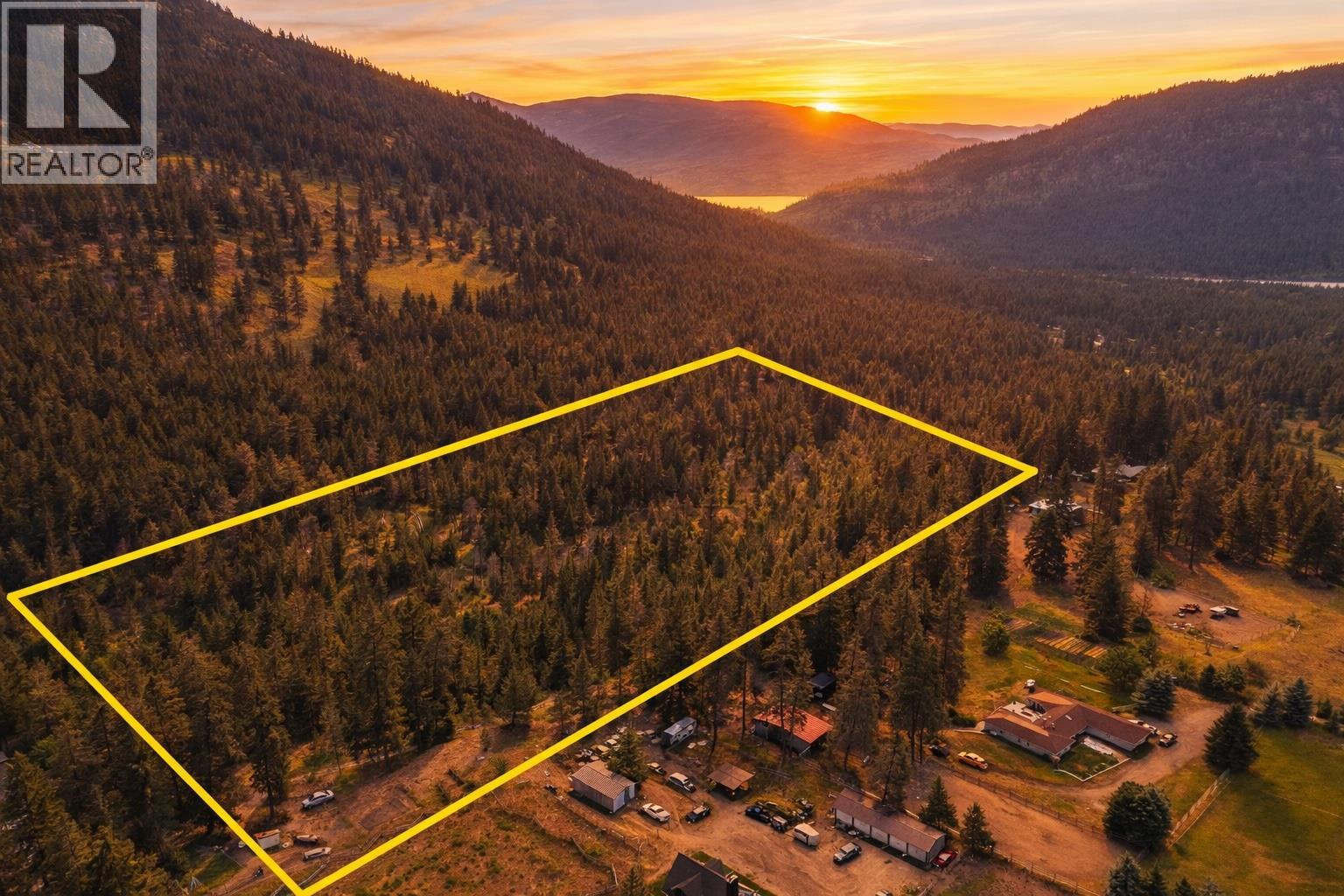 Land in Peachland