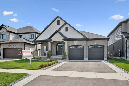 211 Water Street, St Jacobs, ON, N0B2N0 | Card Image