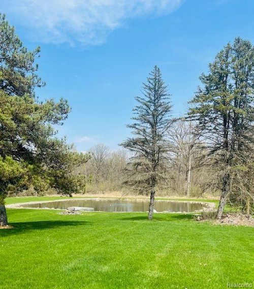 71423 E Pond Creek Dr, Bruce Twp, MI, 48065 | Card Image