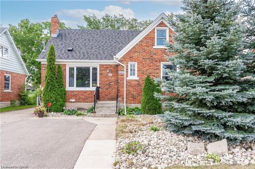 upper-557 Stirling Ave S, Kitchener, ON, N2M3J5 | Card Image