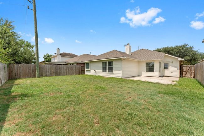 2818 Lockeridge Pines Dr, House other with 3 bedrooms, 2 bathrooms and 2 parking in Spring TX | Image 10