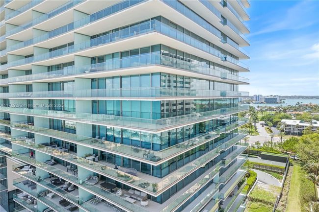 UNIT-1001 - 10203 Collins Ave, Condo with 3 bedrooms, 5 bathrooms and null parking in Bal Harbour FL | Image 42