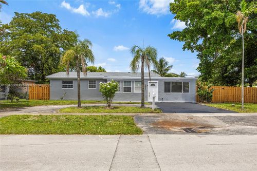 3851 Nw 3rd Ter, Deerfield Beach, FL, 33064-2722 | Card Image