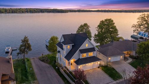 1748 Shorewood Ln, Mound, MN, 55364-1313 | Card Image