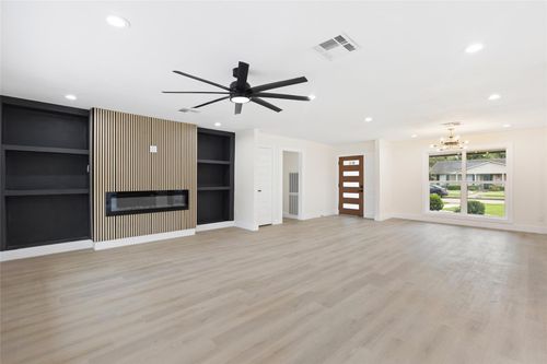 5514 Cheena Dr, Houston, TX, 77096-5039 | Card Image