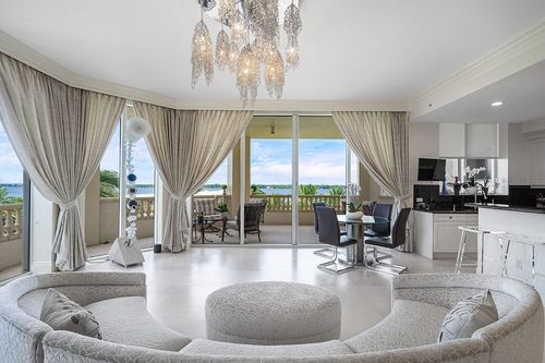 402-3000 S Ocean Blvd, Palm Beach, FL, 33480-6616 | Card Image