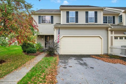 15 Cardinal Ln, Essex, VT, 05452-2271 | Card Image