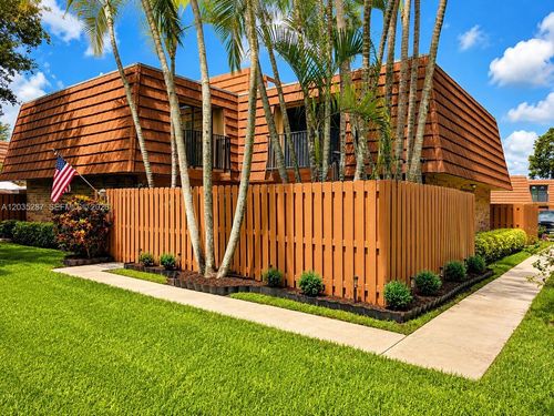 2589-2589 Garden Ct, Hollywood, FL, 33026-3654 | Card Image