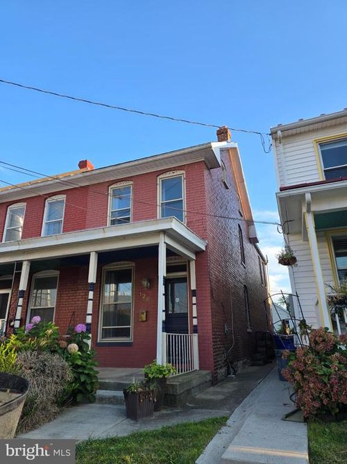 126 E 7th St, FREDERICK, MD, 21701-5226 | Card Image