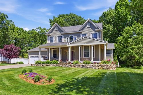27 Boulder Dr, Burlington, MA, 01803-1401 | Card Image