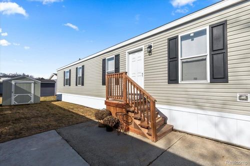 38021 Orleans St, Clinton Township, MI, 48038-3348 | Card Image