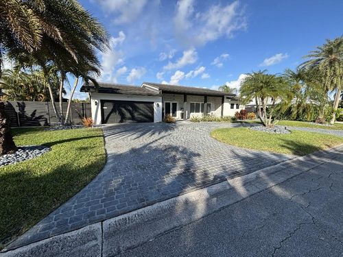 3017 Ne 57th St, Fort Lauderdale, FL, 33308-2809 | Card Image