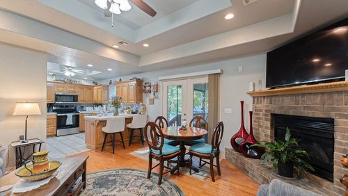 2 S Brent Ln, Bella Vista, AR, 72714-2815 | Card Image