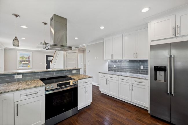 634 Adams Ave, House other with 3 bedrooms, 2 bathrooms and null parking in Lindenhurst NY | Image 10