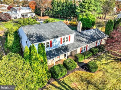 1326 Greenbriar Road, House other with 3 bedrooms, 2 bathrooms and null parking in YORK PA | Image 3