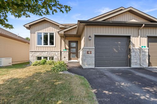 4 Brittany St, North Stormont, ON, K0A1R0 | Card Image