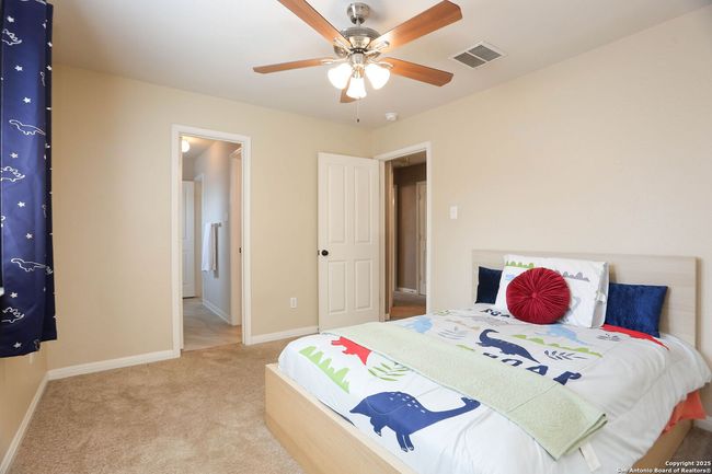 9510 Loyal Vly, House other with 4 bedrooms, 3 bathrooms and null parking in San Antonio TX | Image 15