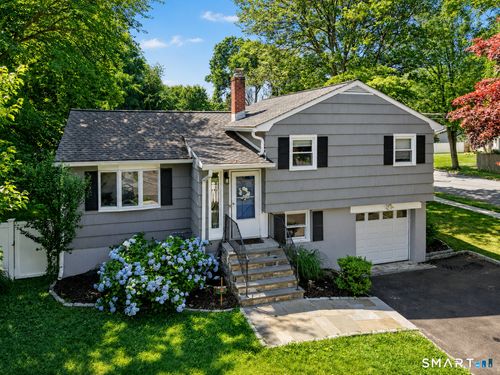 163 Windsor Rd, Fairfield, CT, 06824-3421 | Card Image