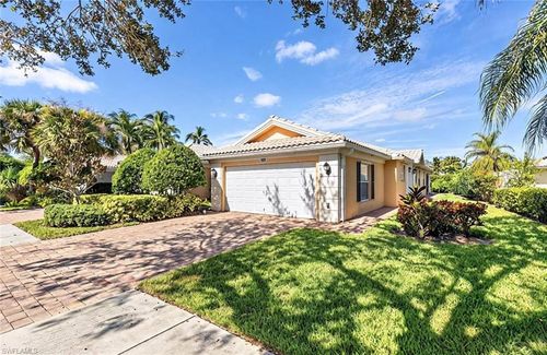 7373 Emilia Ln, NAPLES, FL, 34114-2656 | Card Image