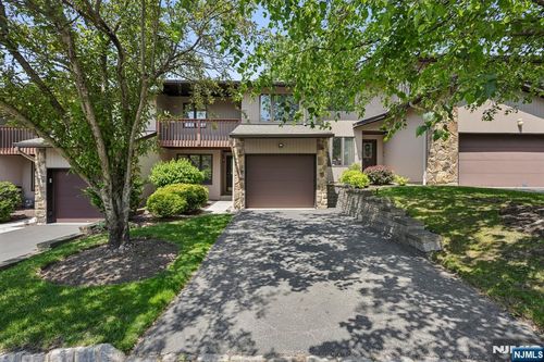 33 Cedarwood Terrace, Woodland Park, NJ, 07424 | Card Image