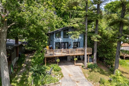126 Pine Point Lane, Port Perry, ON, L9L1B4 | Card Image