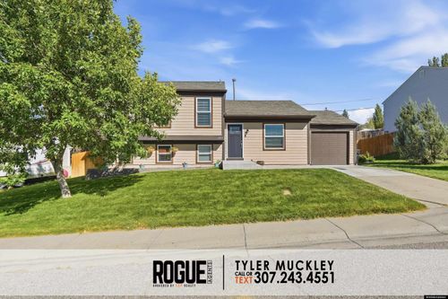 2301 S Fairdale Ave, Casper, WY, 82601-5135 | Card Image
